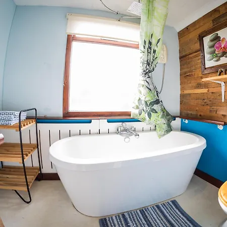2 Independant Boutique Apartments One Sleeps 2 The Other Sleeps 4, Meadowhall, Sheffield Arena, Free Parking Exterior foto
